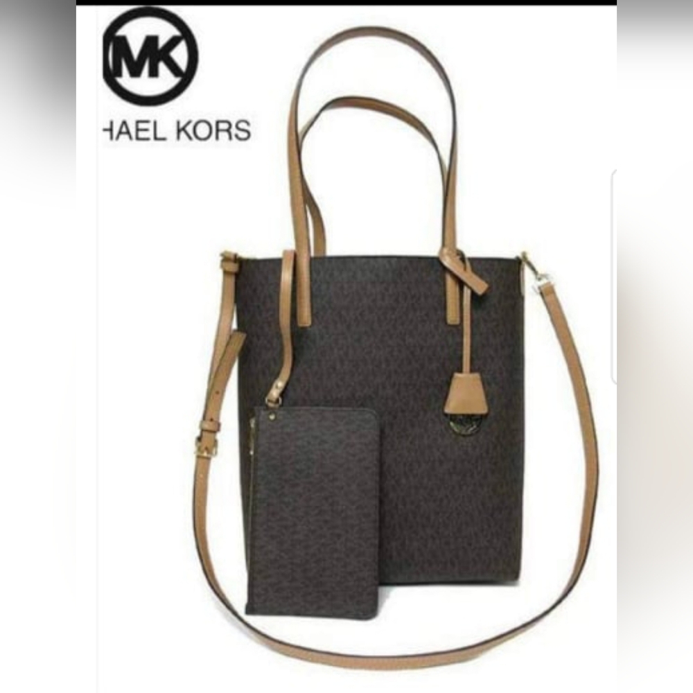 Michael kors bag with pouch and strap